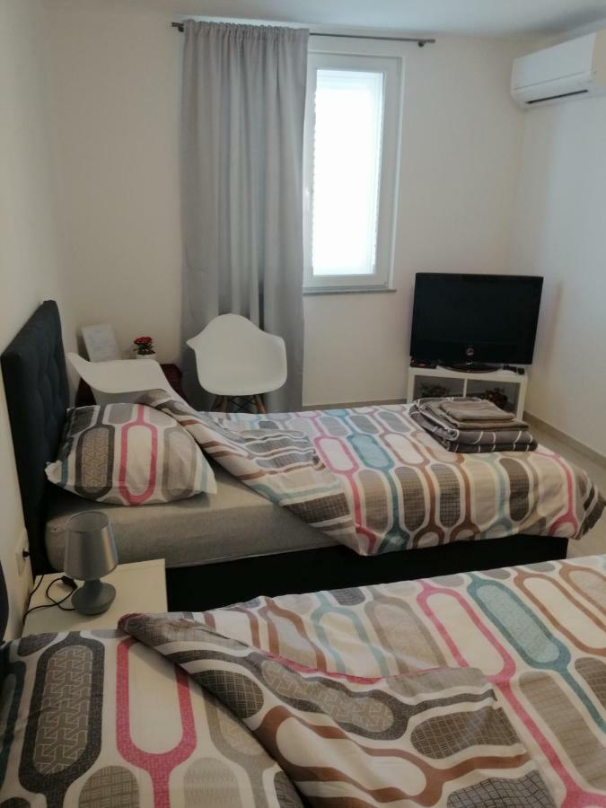 Studio Apartment Mila PUY Eksteriør bilde